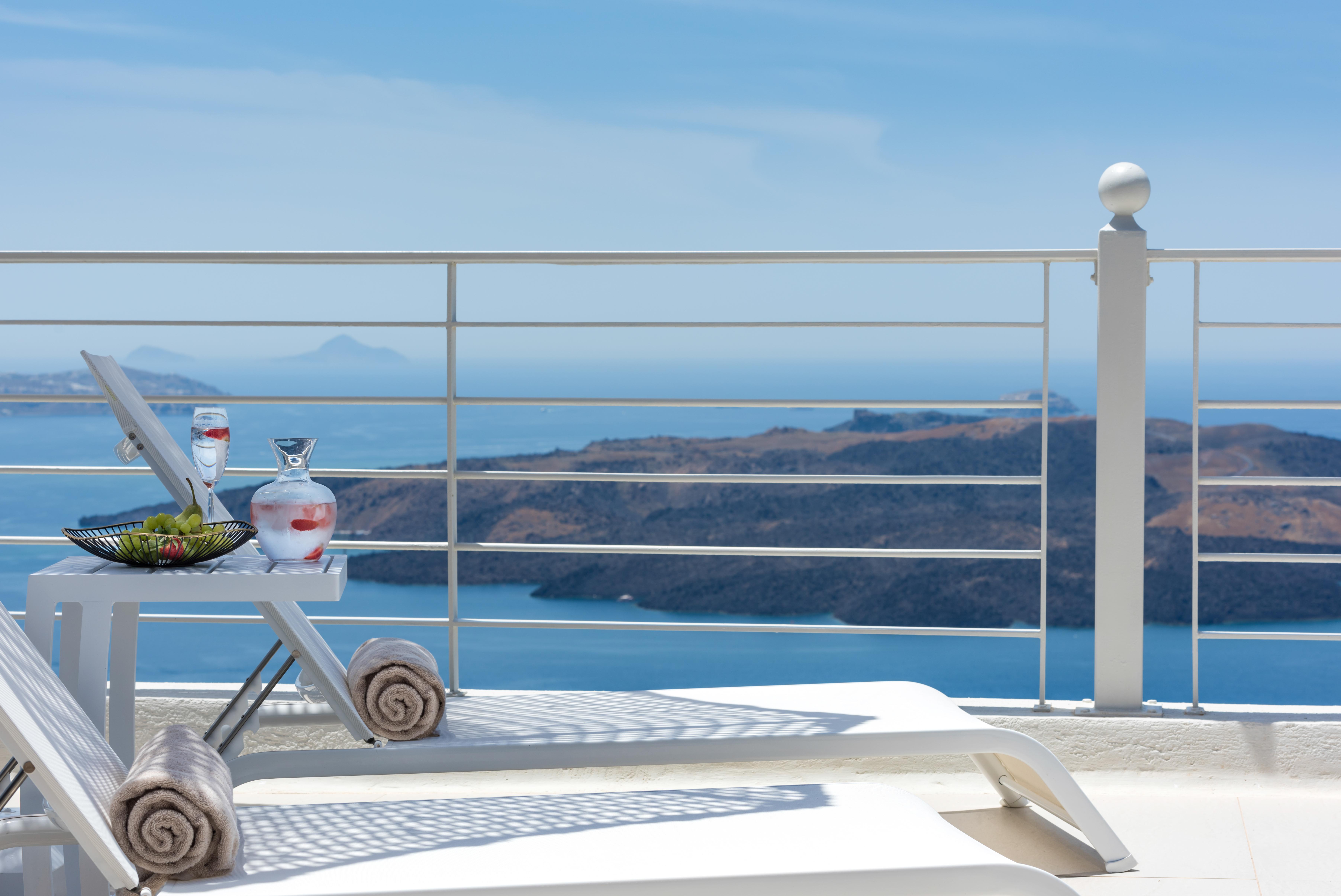 Nefeles Luxury Suites Fira  Ngoại thất bức ảnh