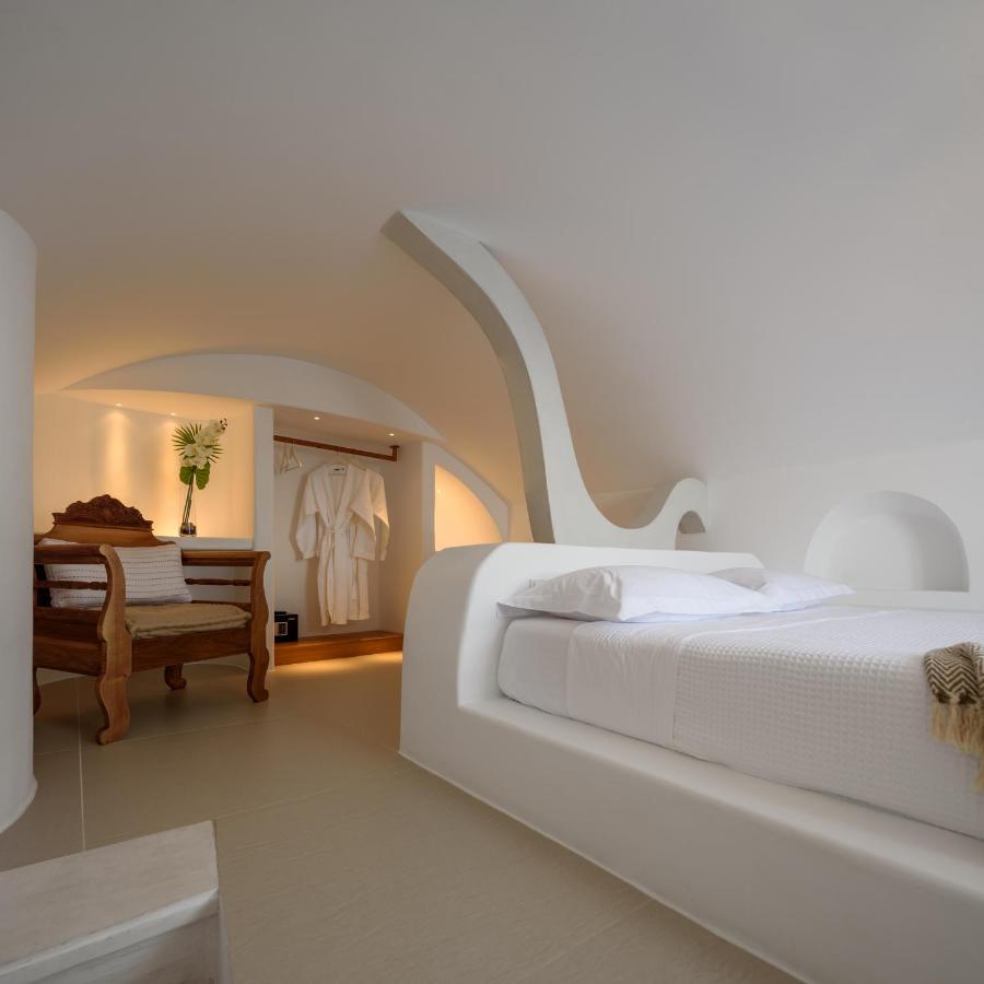 Nefeles Luxury Suites Fira  Ngoại thất bức ảnh