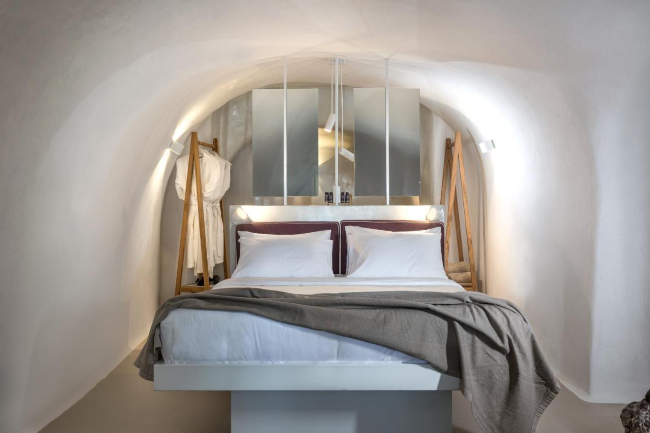 Nefeles Luxury Suites Fira  Ngoại thất bức ảnh