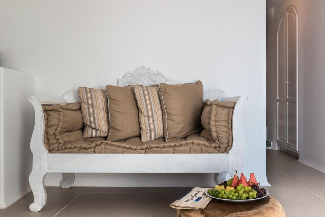 Nefeles Luxury Suites Fira  Ngoại thất bức ảnh